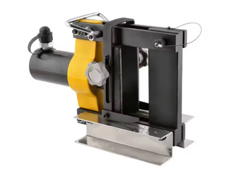 HERRAMIENTA DE DOBLADO CB-150