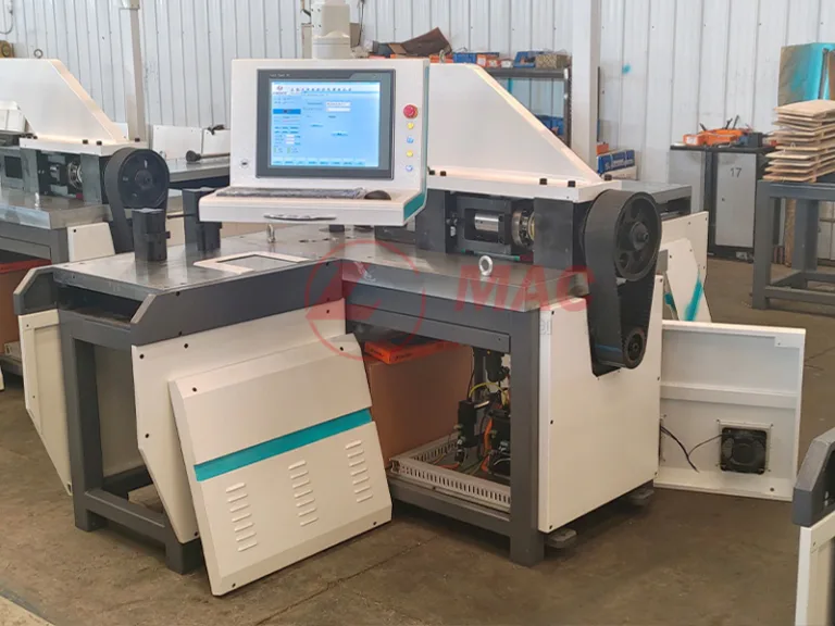 Fábrica de máquinas dobladoras de barras colectoras NC.40ZB-2000