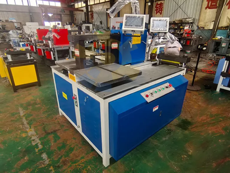 Fábrica de máquinas de procesamiento de barras colectoras CNC SS-50-3CNC Pro